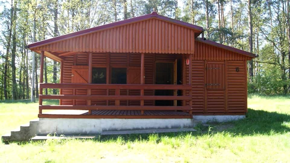 Domek wypoczynkowy w lesie w Cichem